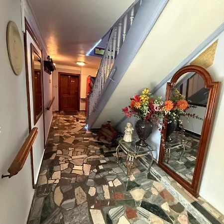 Am Tiefen Гостьовий будинок 3*